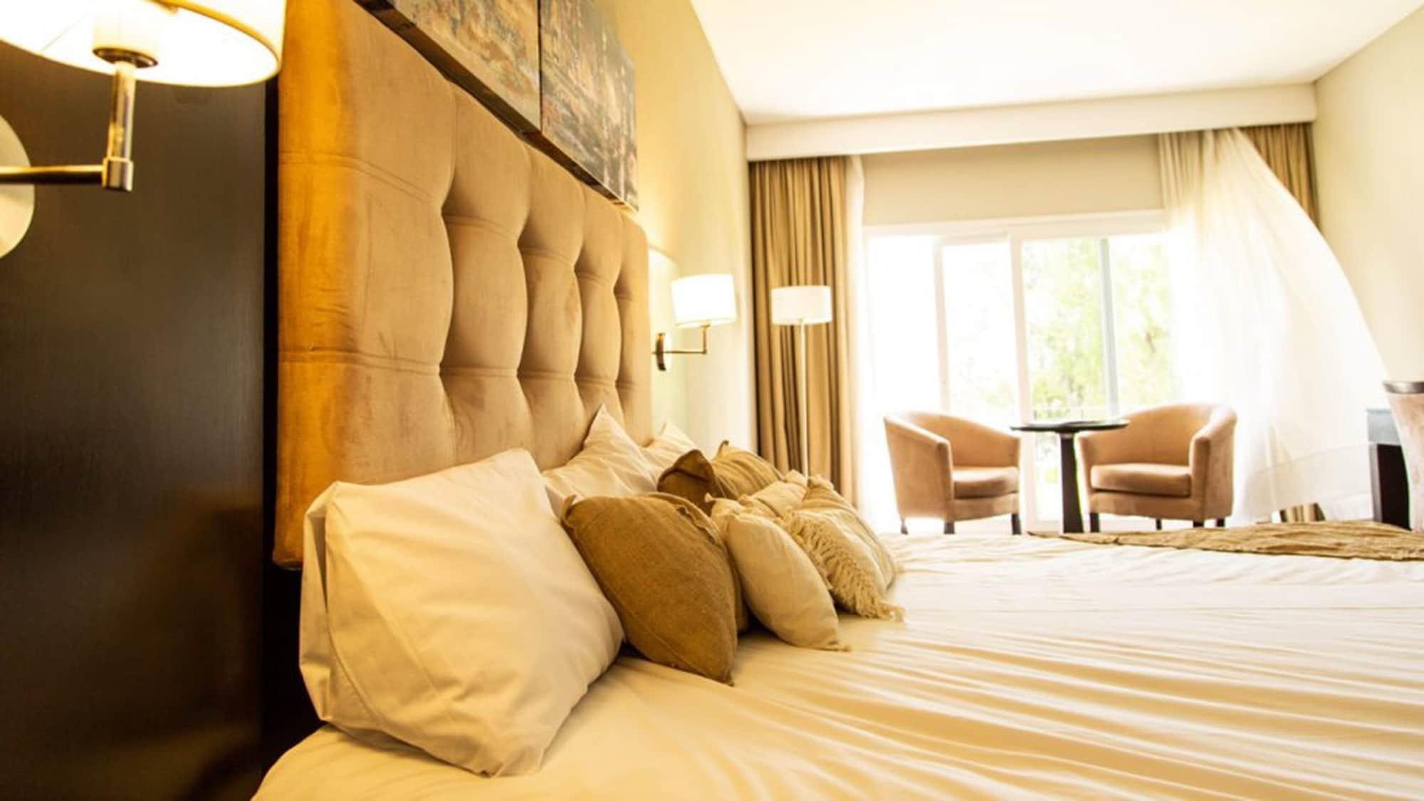 Howard Johnson Resort & Convention Center Ezeiza Buitenkant foto