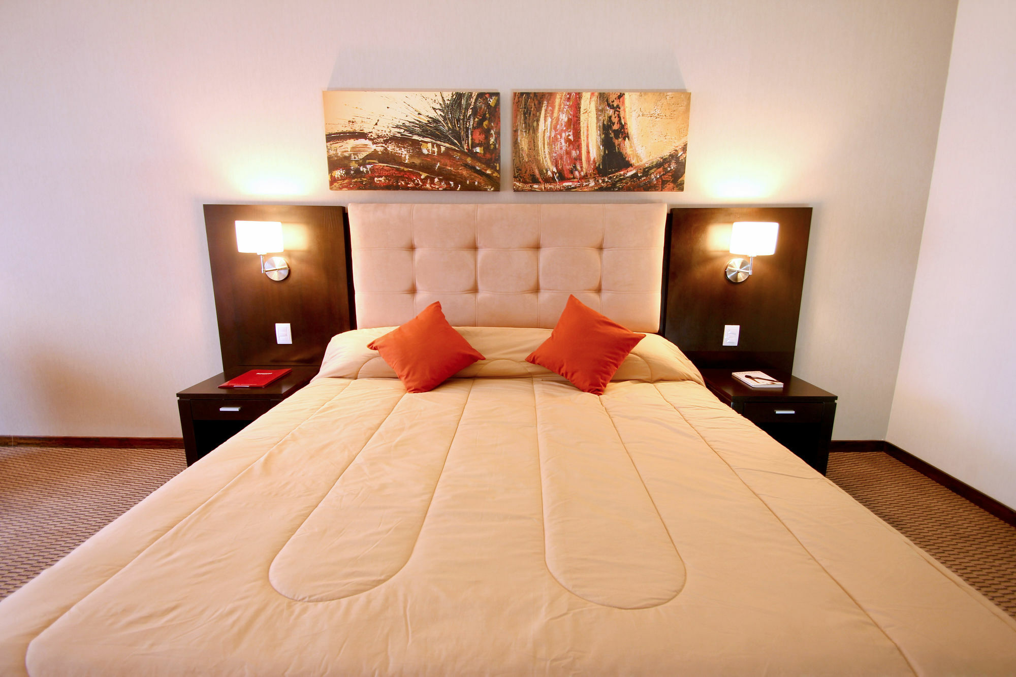 Howard Johnson Resort & Convention Center Ezeiza Buitenkant foto